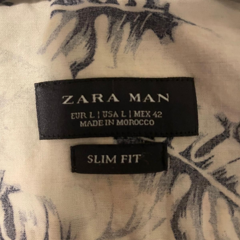 Zara Man Blue and White Patterned Shirt